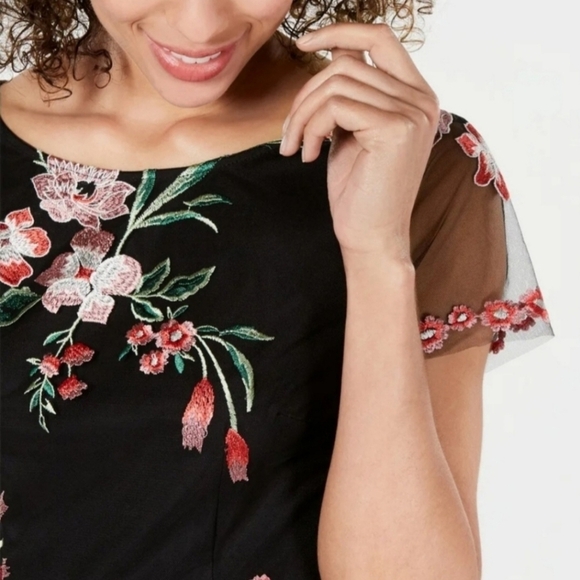 Adrianna Papell Floral Embroidered Tulle Overlay Dress Size 8 Black Lace A-Line - Picture 3 of 13